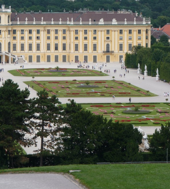 schoenbrunn2.jpg