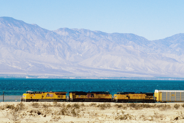 Salton sea morning.jpg