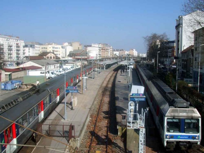 2-Bécon-branche Versailles est-b.JPG