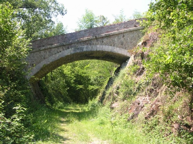 LE PONT VILAIN.jpg
