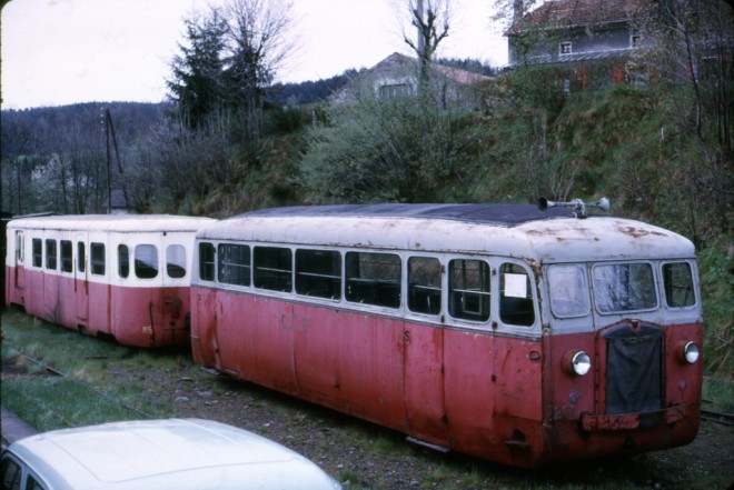 CFD - gare de Dunières 12 mai 1972 (1).jpg