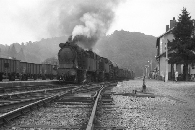 SNCF 002 - Bourg-Lastic - 1968.09 - DT 141 TA 482 + ... dir. Ussel - Cl.-B. Rossinelli.jpg