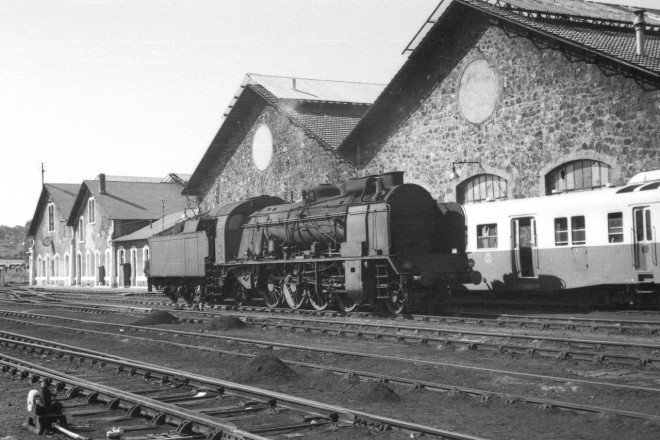 SNCF 004 - Ussel - 1968.09 - 141 E 589 de Montluçon - Cl.-B. Rossinelli.jpg