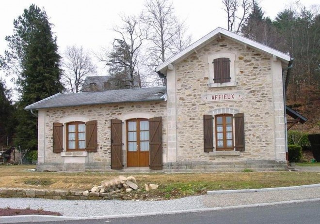 Gare AFFIEUX 2005.jpg