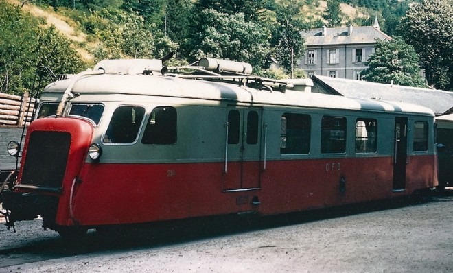 7 Autorail Billard A 150 D 214 1962 Florac col J Royer sc0008343e01b_redimensionner.jpg