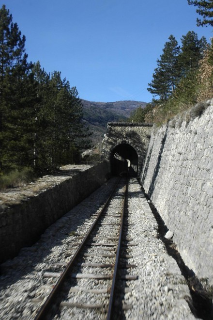 Chemin-Fer-Provence-163rw.jpg