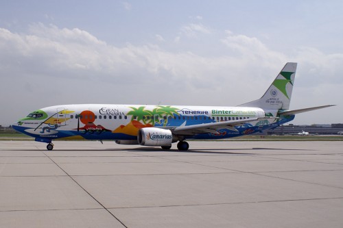 Binter_Canarias_B734_EC-INQ.jpg
