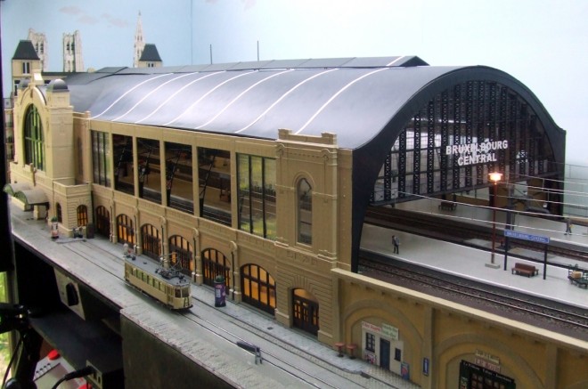 Gare fond rempli 1.JPG