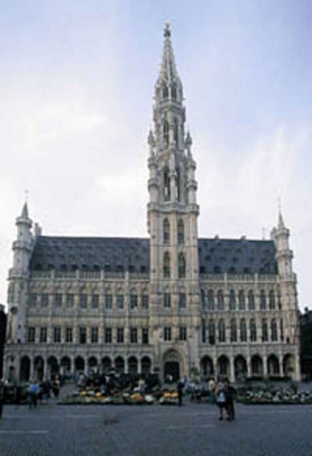 stadhuis Brusselburg_PhotoRedukto.jpg