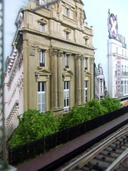 Place Albert arborée-5 110618.JPG