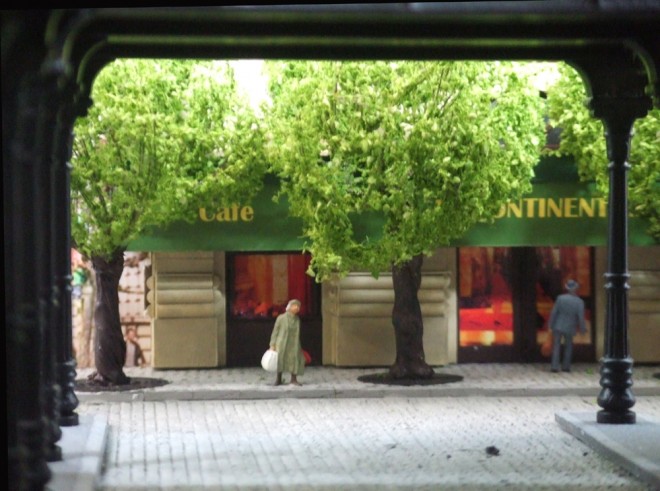 Arbres et trottoirs 2.JPG