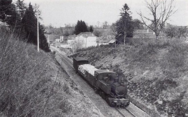 CHAMBOULIVE Tranchée du Meyriller MALLET 103 avant le pont Cliché J-H RENAUD 1961.JPG