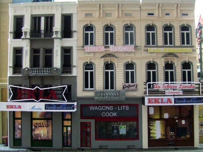 3 façades 110815a.JPG
