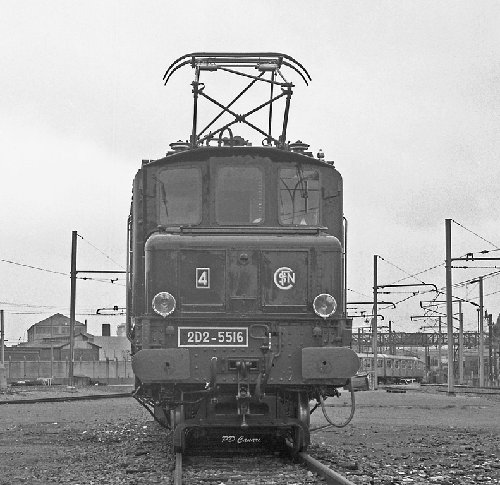 2D2-5516-NB-11bw.jpg