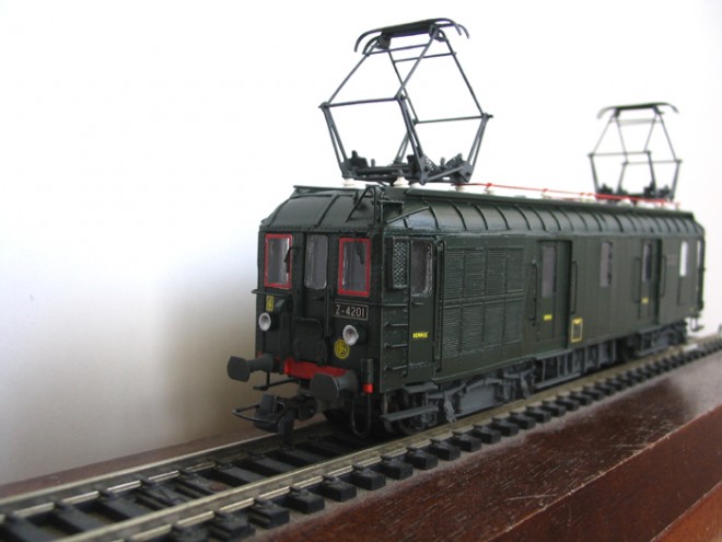 Z4200 02.jpg