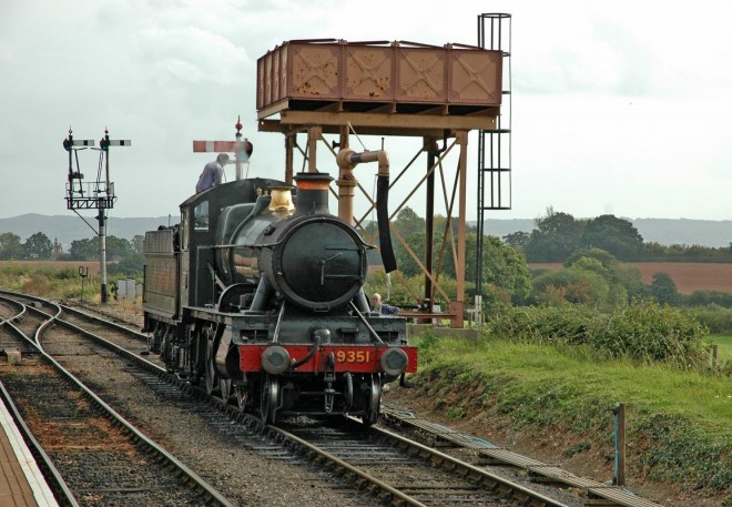 2011-09-22-0132-bishops lydeard_1.jpg