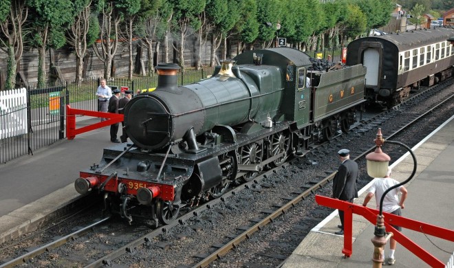 2011-09-22-0137-bishops lydeard_1.jpg