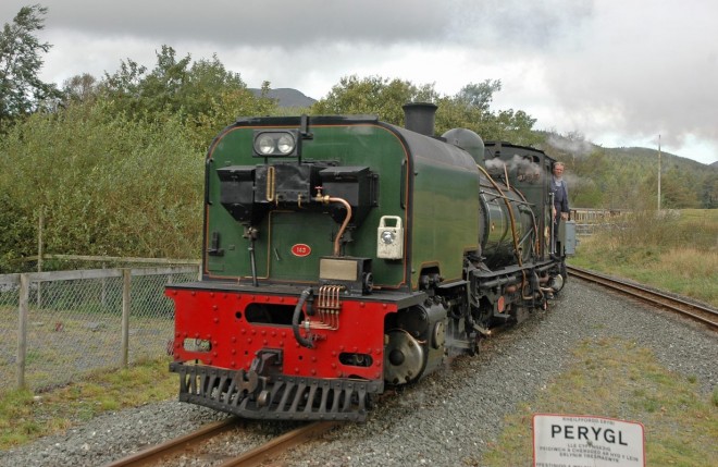 2011-09-25-0042-rhyd.ddu.jpg