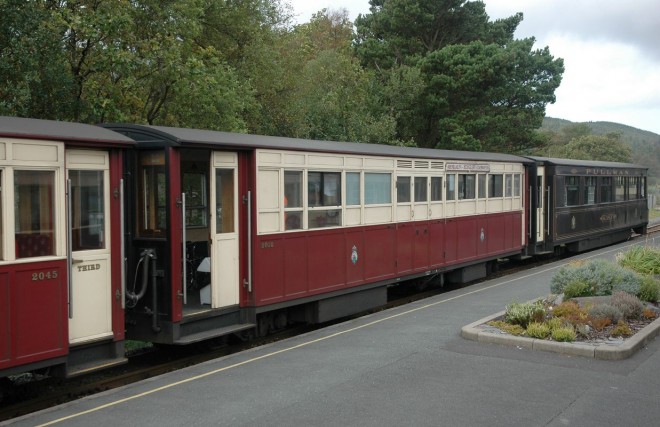 2011-09-25-0047-rhyd.ddu.jpg