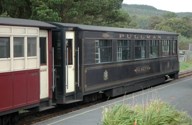 2011-09-25-0046-rhyd.ddu.jpg