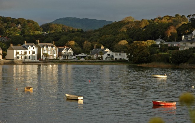 2011-09-27-0002-borth.y.gest.jpg
