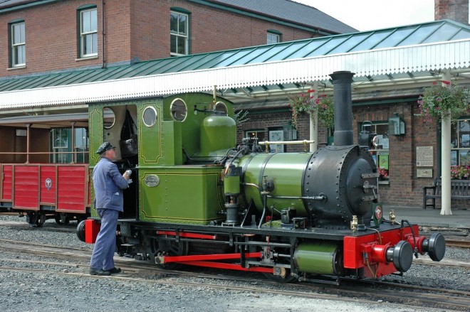 2007-wales-189-Talyllyn_Tywyn.jpg