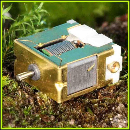 Moteur 6 Volts.JPG