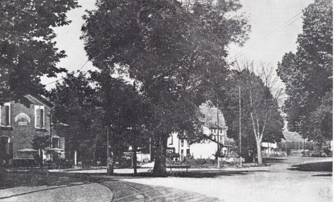 x1 St Péray 1937 pl de la gare x_redimensionner.jpg
