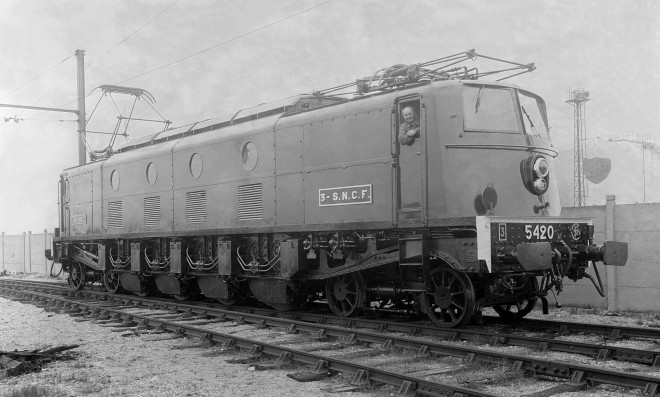 2D2-5420-17-cr1900.jpg