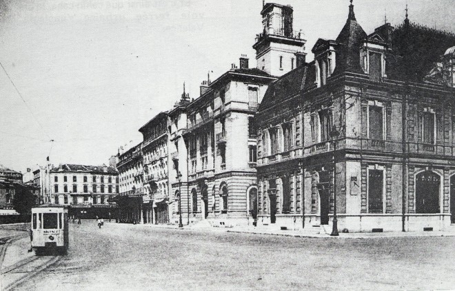 x20 Valence 2b Tw vers 1930 x.jpg