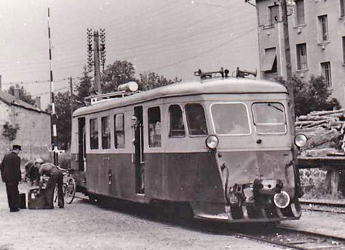 -d2x autorail Billard A 150 D 213 - 1963 22.06.1963   Tence ph J  Bazin 895_001.jpg