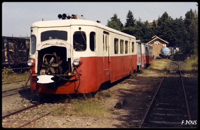 Dunières-A150D1-1985.jpg