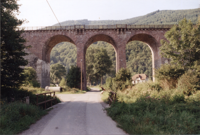 7 - Viaduc rail - 01.png