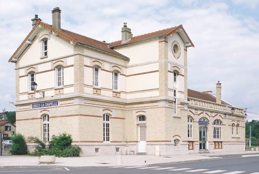 gare-crecy-la-chapelle.jpg