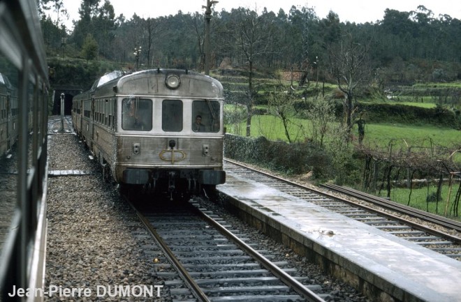 77-03-204portug-guillarey-porto.jpg