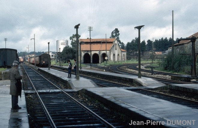 77-03-209portug-guillarey-porto.jpg