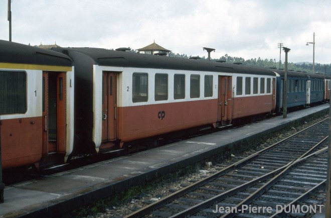 77-03-211portug-guillarey-porto.jpg