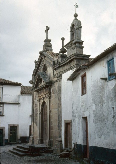77-03-428portug-miranda.jpg
