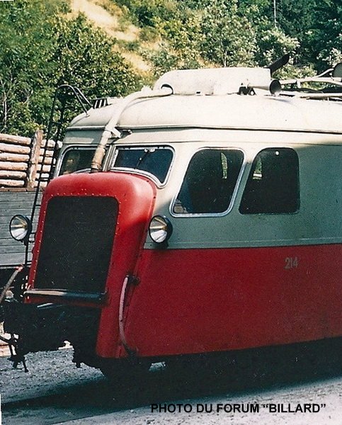 x6 Autorail Billard A 150 D 214 1961-7 col J Royer sc0008343e01_redimensionner.JPG