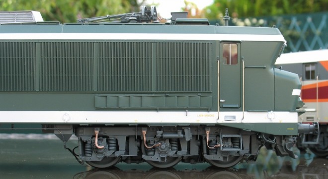 009 (800x438).jpg