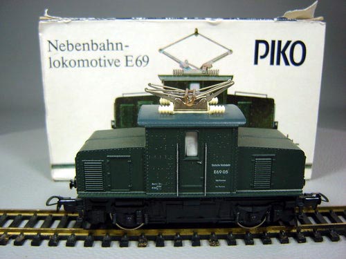 E 69 05 Piko 6200.jpg