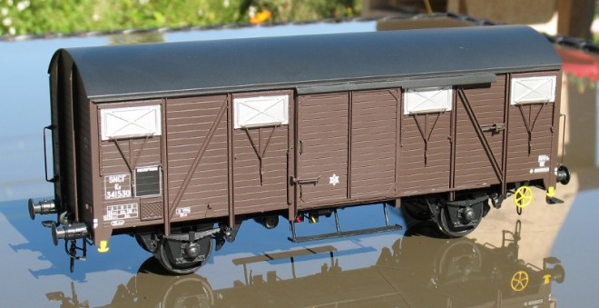025 (800x411).jpg