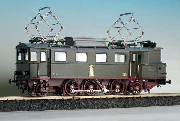 EP 202 Westmodel 11101.jpg