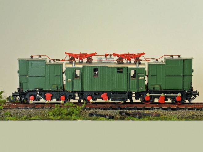 E 91 3 AMA Modell - Spur N.jpg