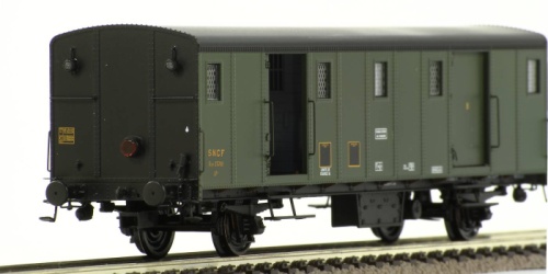 REE-VB002-b.jpg