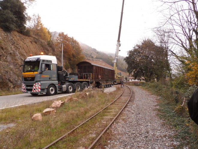 wagon 013.jpg