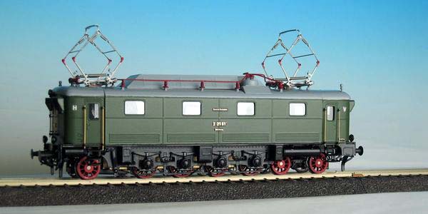 E 21 51 Westmodel 11099.jpg