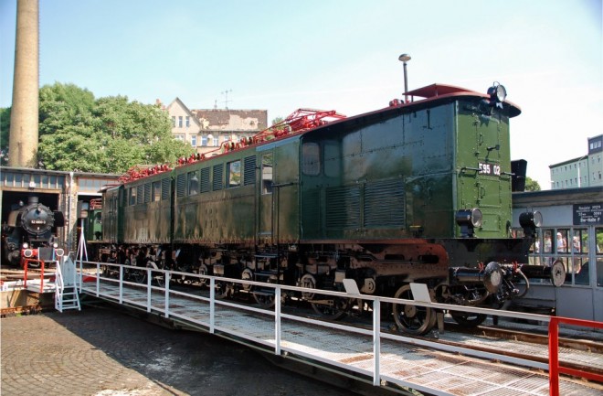 E 95 02 Halle 03-07-2010.jpg