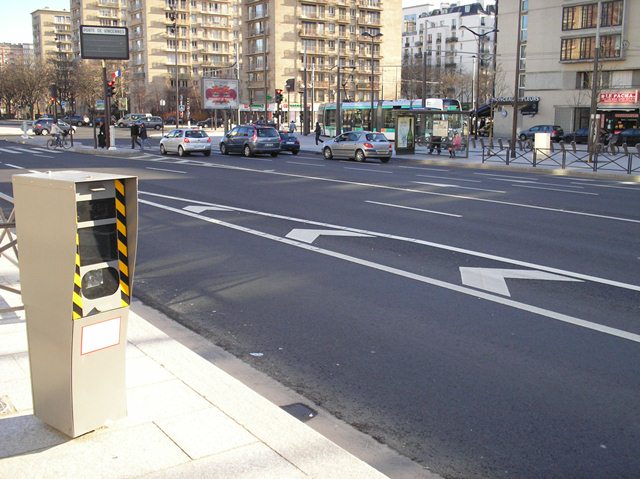 TRAM T3 b 014.JPG