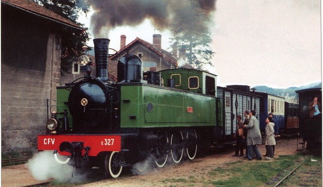 -7 1971 Vap 230T Fives-Lille  E327 FACS couleur CFV.jpg
